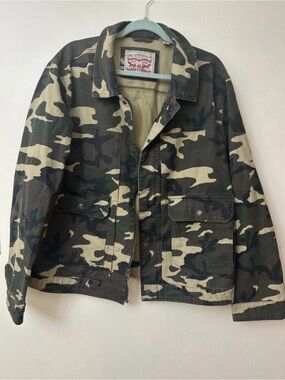 Levi Strauss Men's Camo Field Jacket size extra large